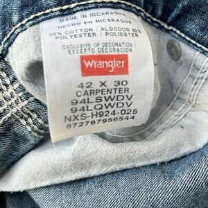 42x30 men’s WranglerJjeans, Carpenter style